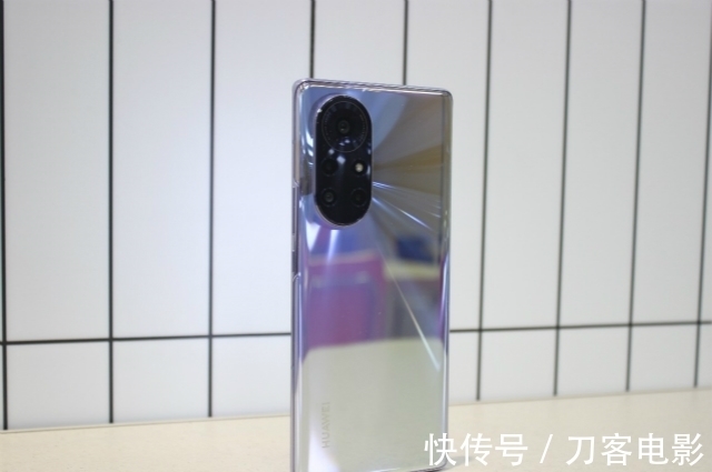 oppo|预算3500元左右 谁才是性价比最高的10亿色屏幕旗舰？