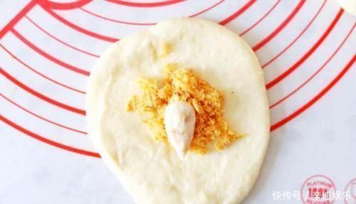 还在买面包？5分钟教大家家制作金枪鱼面包，大人小孩都爱吃