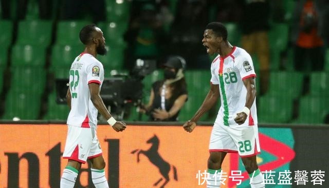 非洲杯|1-0,24年纪录诞生!世界第60爆冷晋级,英超大将见证奇迹!