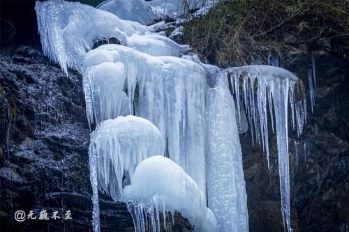 界河|卧龙关冰瀑，号称完爆虎牙，只因这里生活着大熊猫和雪豹吗