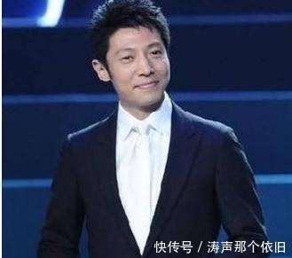 蒙面唱将史上最难猜的歌手,华语乐坛查无此人,揭面后全场起立!