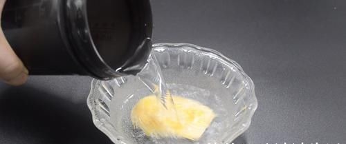 芒果核扔掉可惜了，这个用途懂的人还不多，早点知道就好了