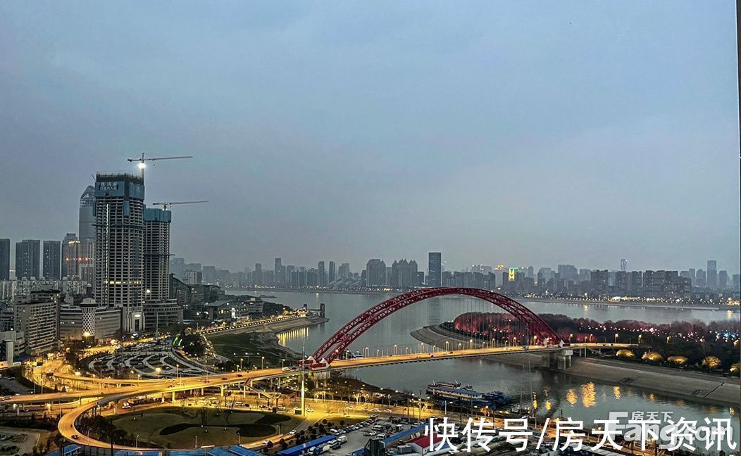 复星|复星外滩中心怎么样?看置业顾问高艳艳发布了一条项目新消息