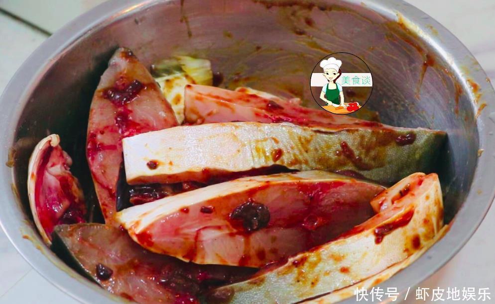 做法|鱼肉此做法，不煎不蒸，不加一滴水，越焖越香，出锅鲜美到流口水