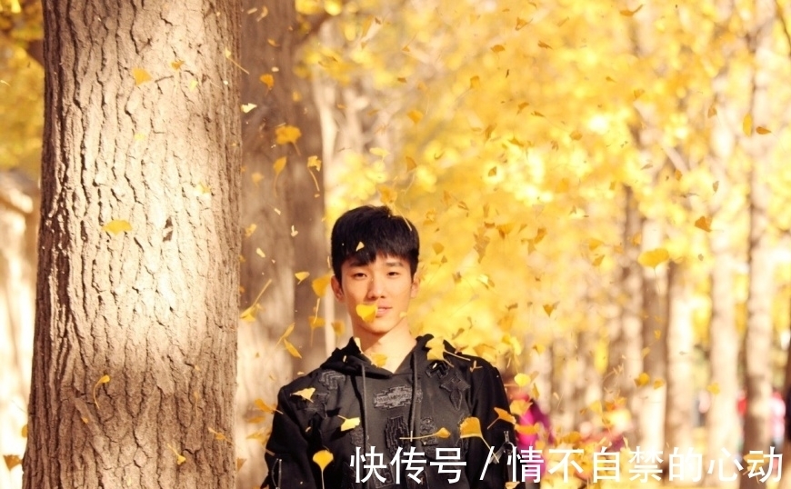 面容|精致面容下的肌肉男孩:腹肌遇见人鱼线,性感又迷人!