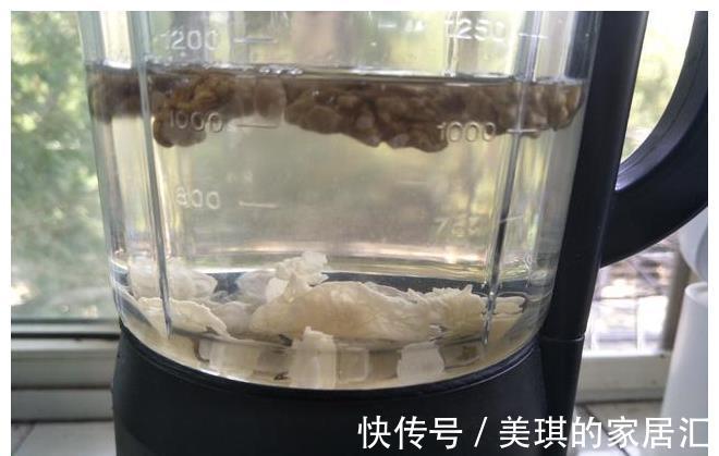 美味|破壁机食谱,3样食材放入破壁机,出锅香浓美味,秋天特别适合喝