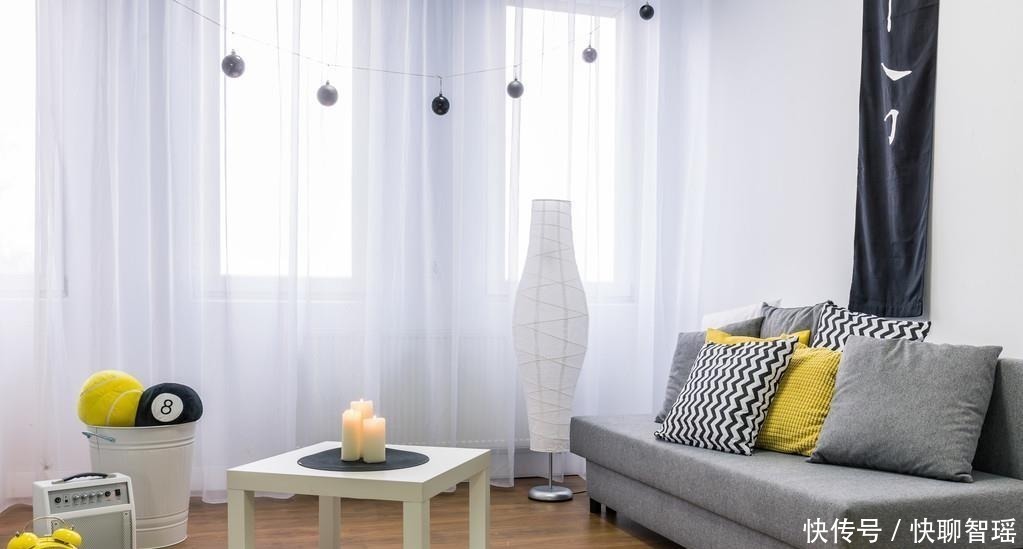 清水拖地等于白拖？往水里加点“料”，地面光亮一尘不染