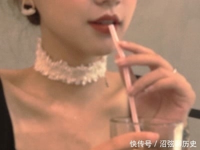 直男：女孩脖子上系的“带子”是干嘛用的？网友：真涨见识了！