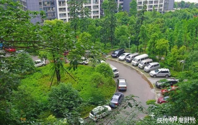 买房|买房时,要不要连停车位一块买?看似简单,很多人却没弄明白