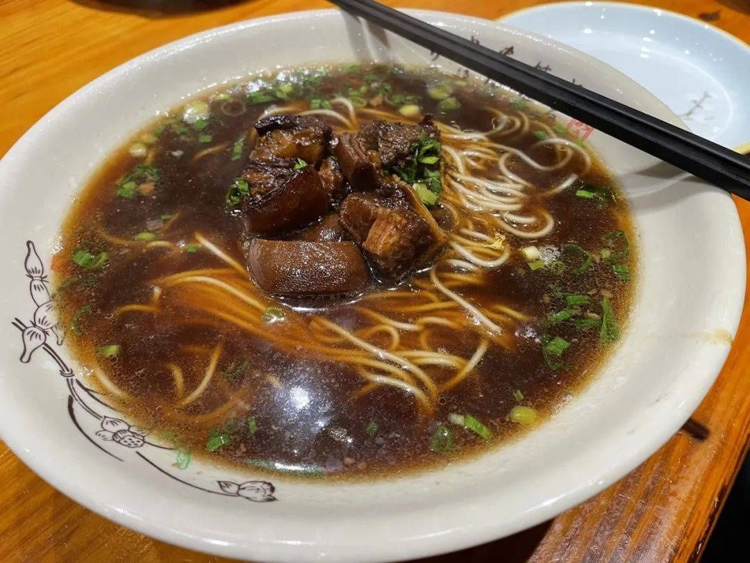  寒意|寒意袭来 是时候来一碗热腾腾的羊肉面啦