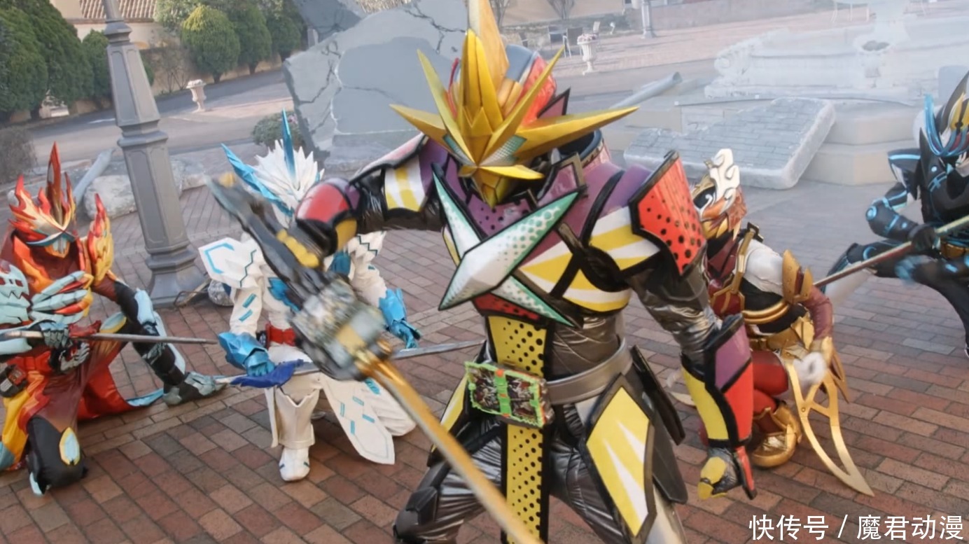 米吉多|假面骑士圣刃:令和第一位神会不会是飞羽真?尤里比他更有资格