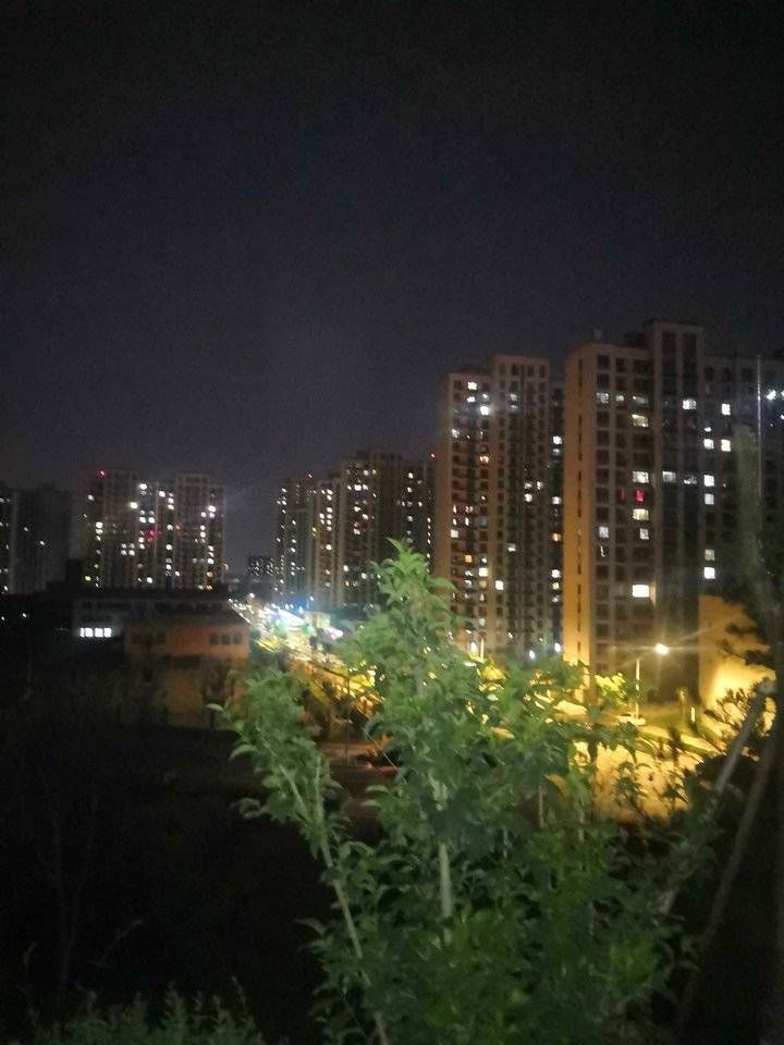 星天|济南的夏日之夜很精彩