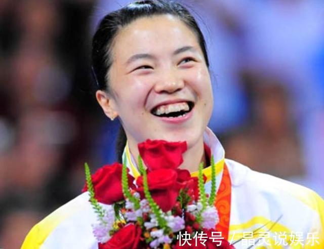 北京奧運(yùn)會(huì)|中國(guó)國(guó)乒女冠軍嫁給“黑老大”,患癌后這個(gè)商人丈夫如何對(duì)她