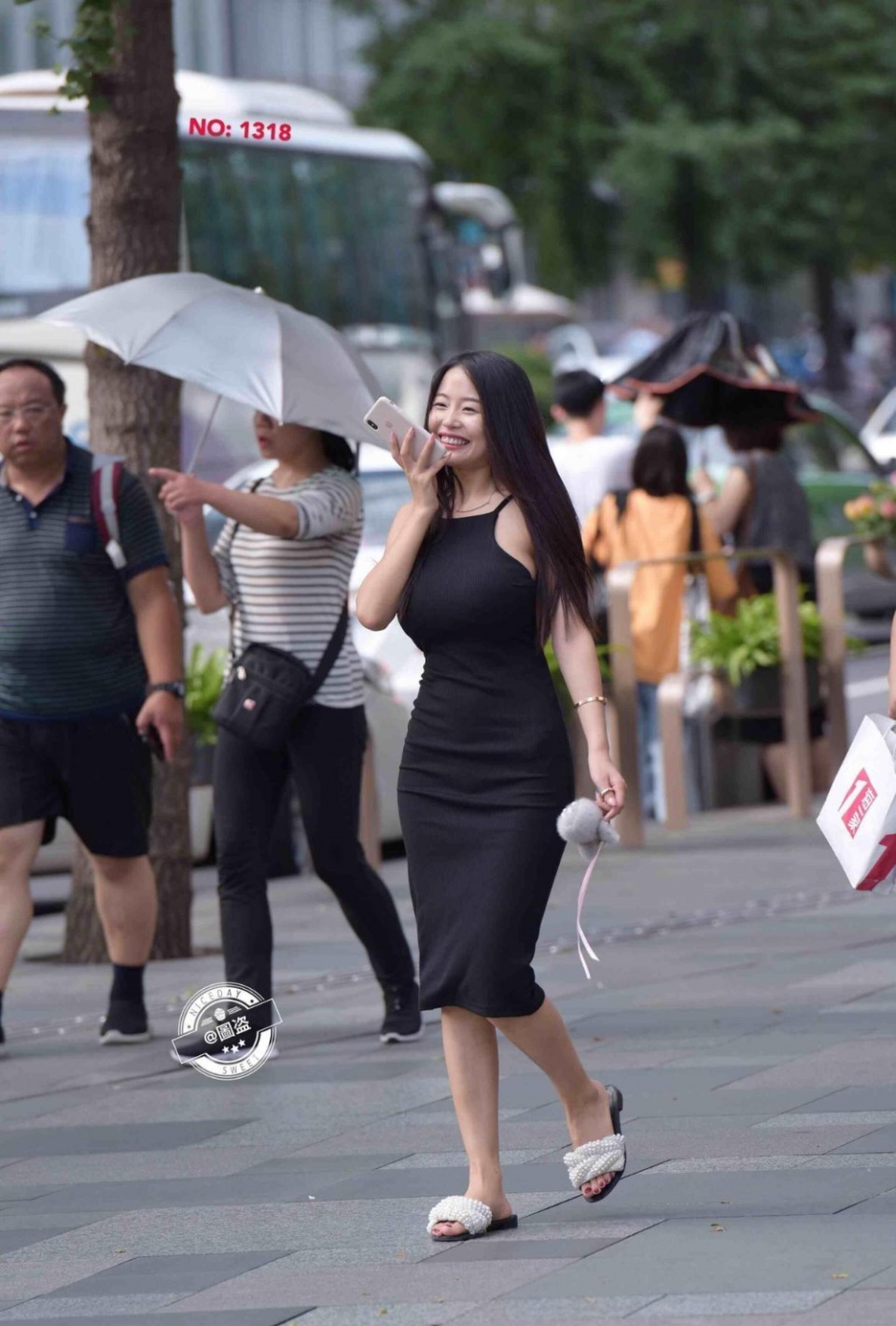 气质|精致时尚的连衣裙穿出青春气质,展现美好气质,优雅出街