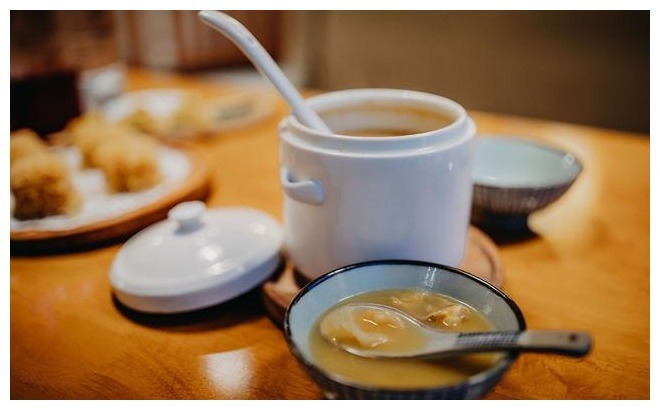 雞塊|學習雞塊燉土豆的做法，鮮嫩多汁，做法簡單便捷