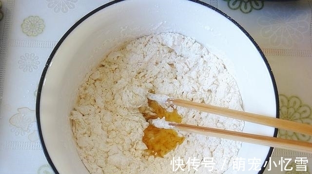 做法|最近迷上做这个低脂小点心，平底锅就完成，做法简单，孩子最爱！