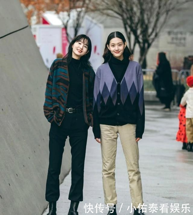  秋冬|今年秋冬的最百搭奖，我颁给“毛衣+直筒裤”，不分年龄谁穿谁美