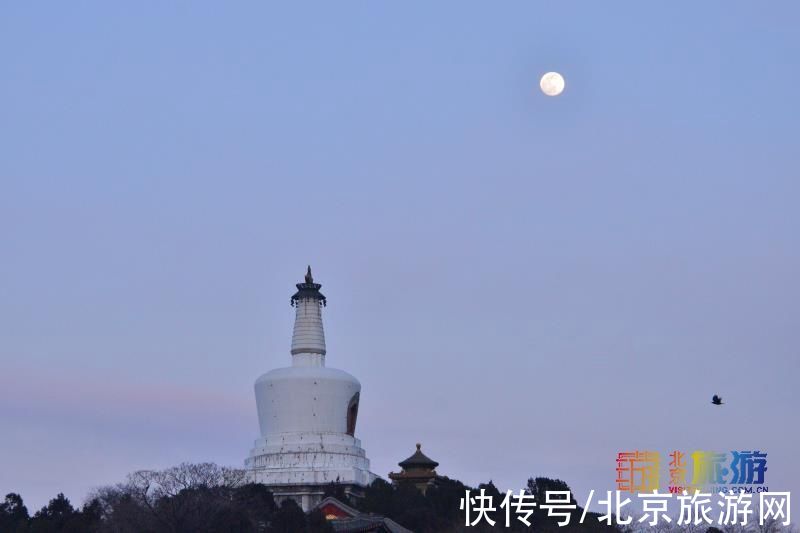 圆月|元宵佳节，北京北海公园圆月美轮美奂