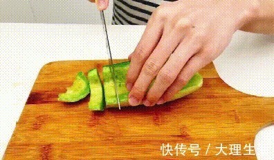 大黄|年过50想长寿就要会吃,尤其是这几种“软黄金”,营养高还好吸收