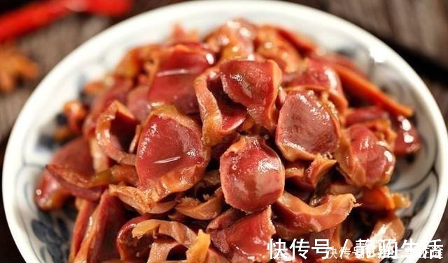 眼睛|医生朋友告诉我,吃它可保护视力,每周吃两次,眼睛更明亮