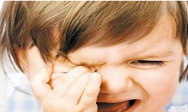 宝宝双眼近乎失明，都是因为家长的忽视，父母必看