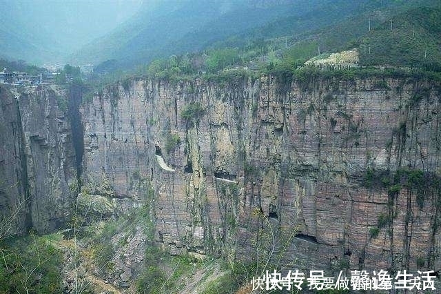 村庄|中国最危险村庄！居于悬崖峭壁，壮汉凿出山路成世界奇迹