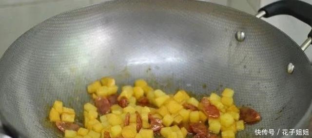 3道电饭煲版懒人焖饭，饭菜一锅出，满嘴喷香，美味省心~！