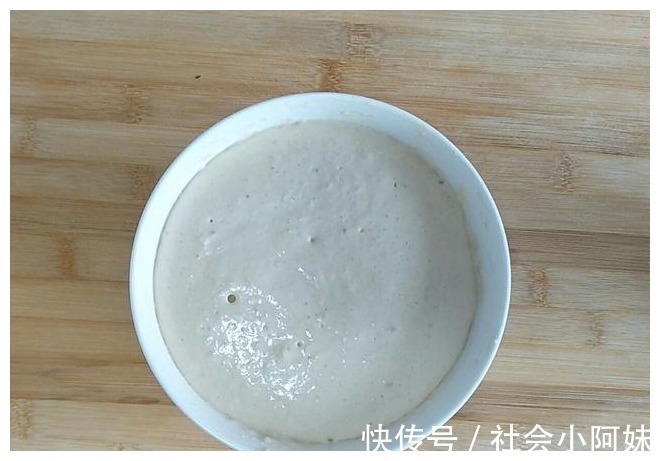 发面葱花饼的简单制作方法,手不沾面,学会不用天天吃馒头花卷了