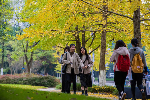 新一轮双一流评估引发的争议：重庆大学降B，西南大学升B？