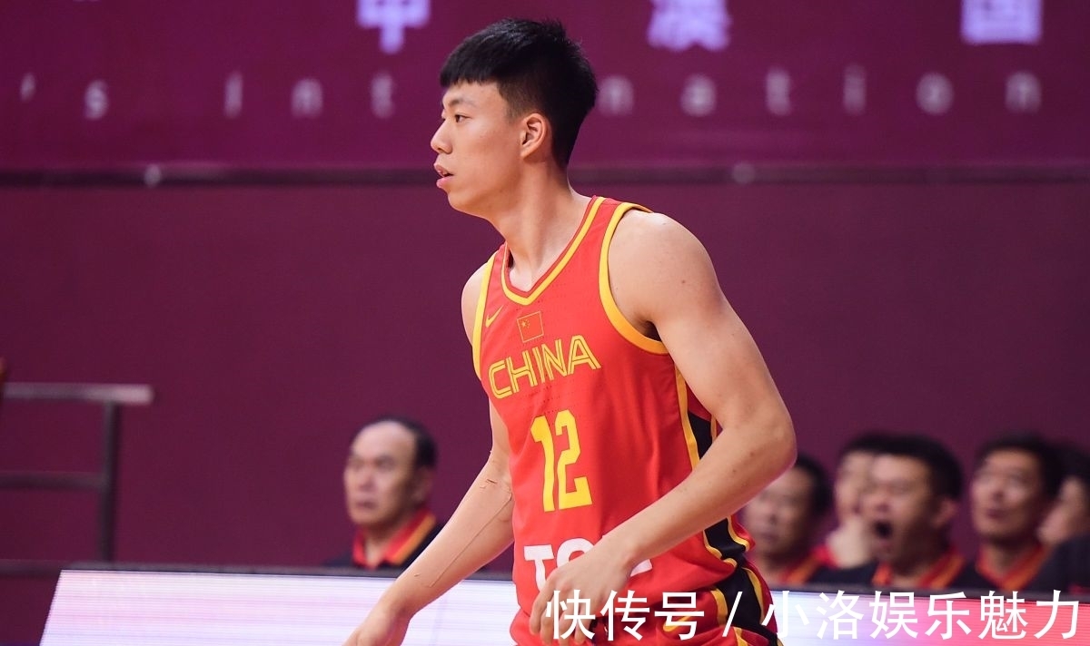 周琦|疾风识劲草:世预赛中日战偃旗息鼓,中国男篮这六人货真价实