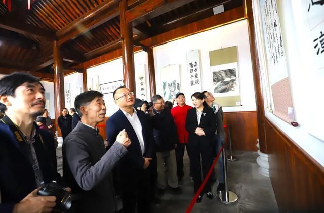 文广新旅局@“卿云灿烂 醉美湖口”复旦校友书画作品联展开幕