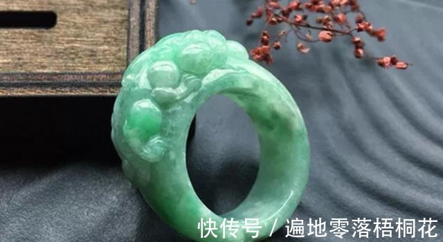 戒指|翡翠戒指虽好,可不要乱佩戴噢!