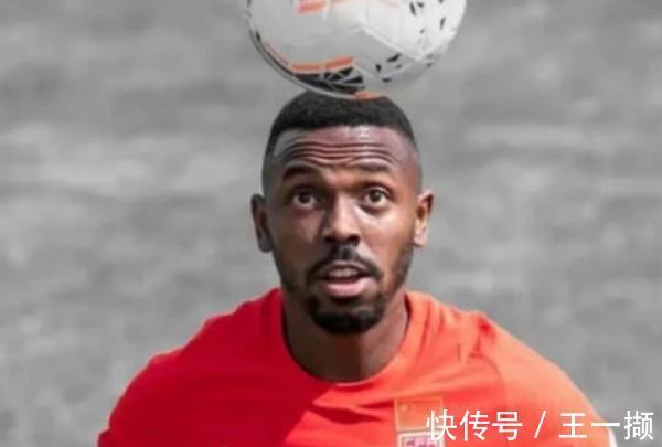 中国足球|国足生死对决:四大归化各领风骚争议不断,三个疑问如何理解