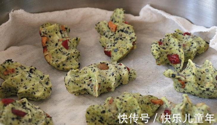 碱性食物|冬天要常吃黑豆,教你简单做法,做一次够吃半个月,随吃随取