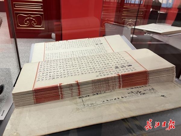 古籍$国家图书馆古籍“御医”张平：环境适宜，《永乐大典》纸张还可保存1000年