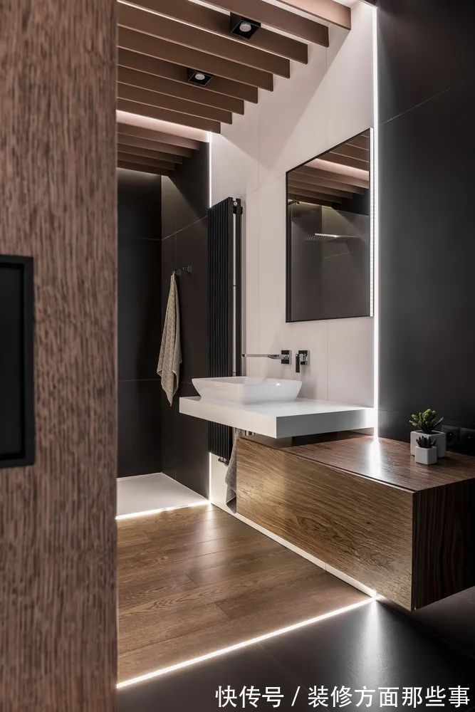 中岛台|78平小复式,客厅挑空设计,楼梯不装扶手,一看业主就很有品位!