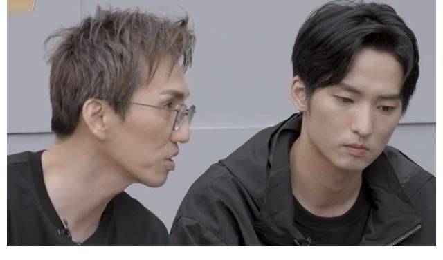 人设崩塌第二人？敖犬“自大”抢歌词还甩锅言承旭，太“绿茶”了