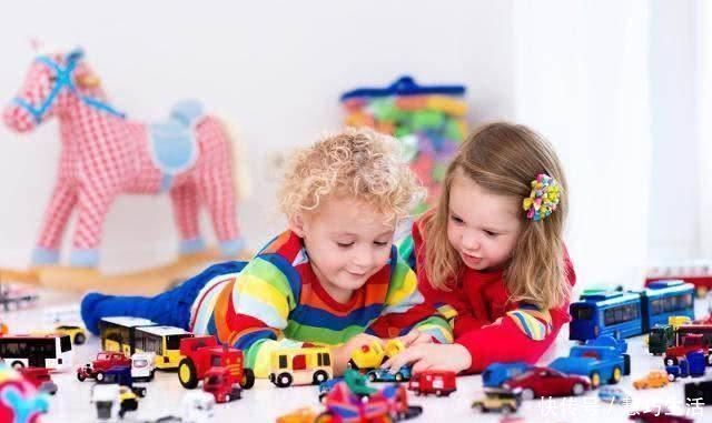 毛绒玩具|这5种危险的玩具,妈妈有多远就扔多远,别等孩子出事了再后悔