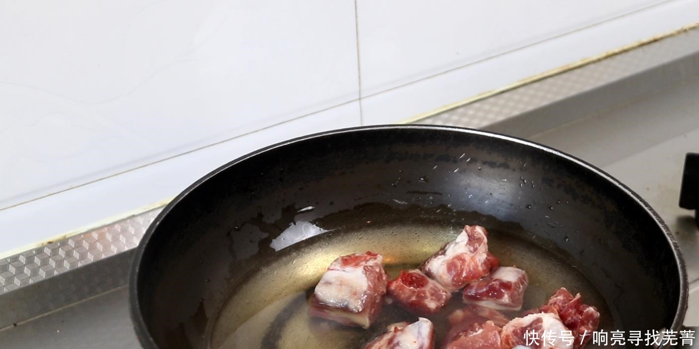 板栗排骨汤|腰膝酸软,四肢无力,学会1款汤,强肾固肾,身体健康强壮!