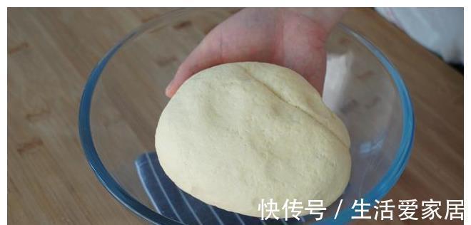 玉米饼|玉米面百吃不厌的做法,开水烫一烫,蓬松柔软不塌陷,凉了也好吃