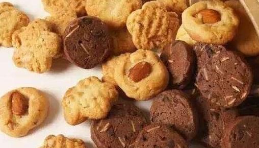 经常吃饼干的人，你多半一直都吃错了，食用以下3种饼干并不健康