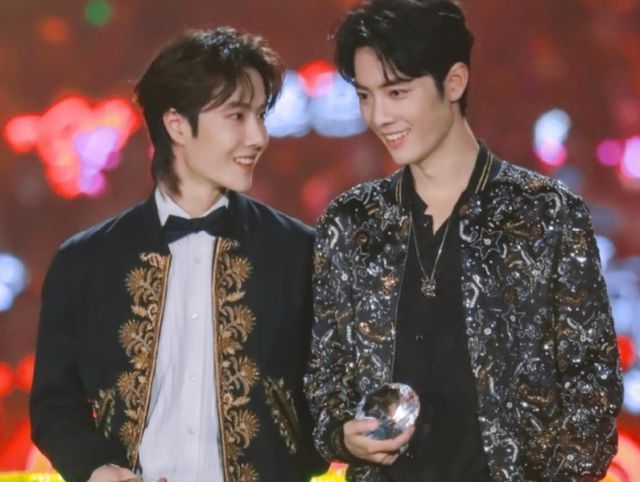 山河令演唱会太吸粉！龚俊张哲瀚高甜发福利，粉丝应援却让人害怕