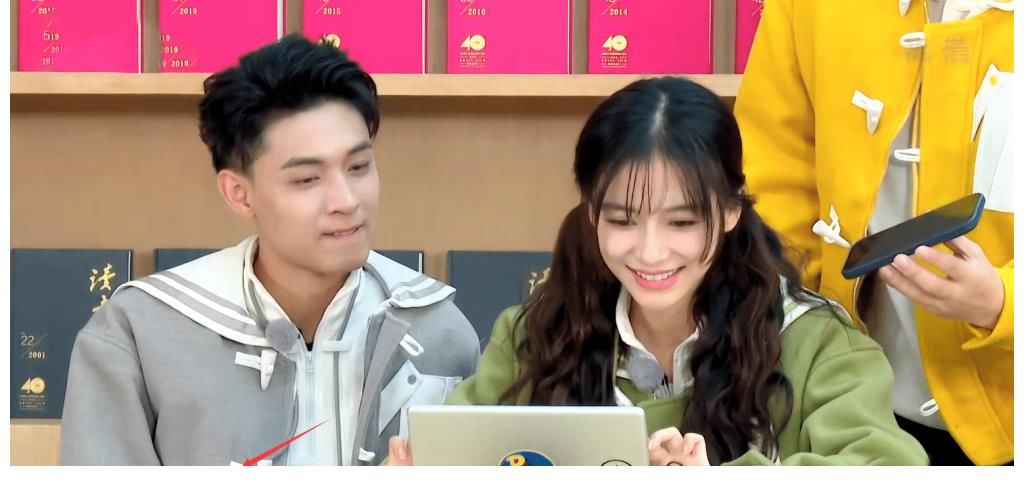 《五哈》《跑男》首次“梦幻联动”，听到陈赫的喊话，李晨泪目了