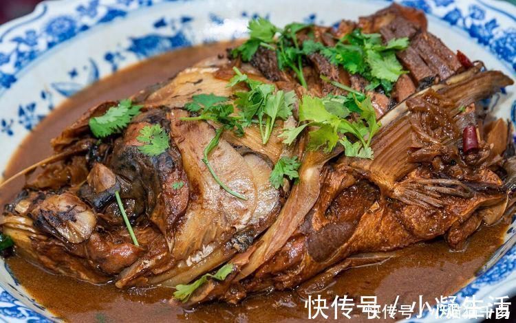 味美|它是鱼腥味的“克星”，炖鱼用它炖，鱼肉鲜香味美，没一点腥味