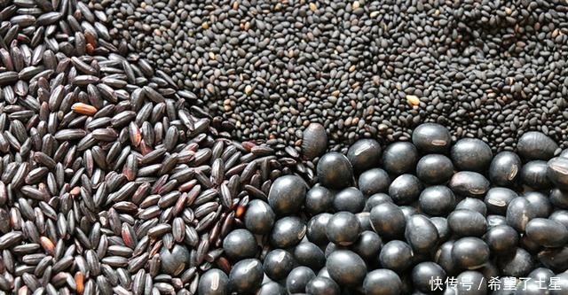 红糖|怕热多吃它,不磨豆浆不泡醋,每天吃2勺好处多,夏天别忘了吃!