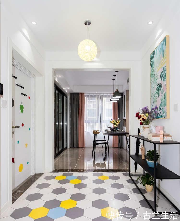 木栈板|将墙壁凿开一半，客厅和书房大变样，家里变得更加通透大气