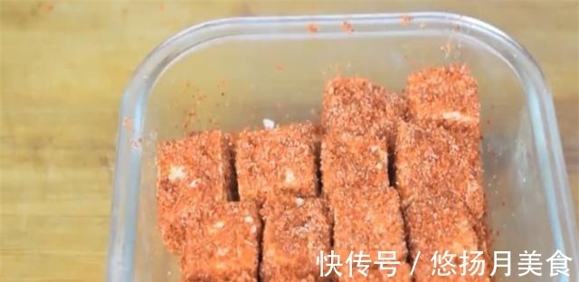 豆腐别炒了,试试这样做,简单几步,美味又下饭,放上半年都不坏!