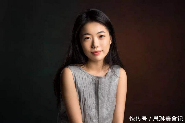 妈妈重男轻女，生下第三个女儿想要放弃，爸爸的做法很暖