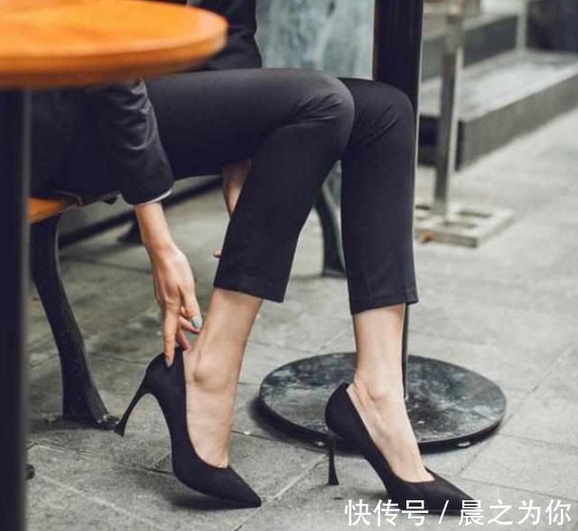 细跟鞋 细跟鞋展现最美丽的一面,凸显独立气质