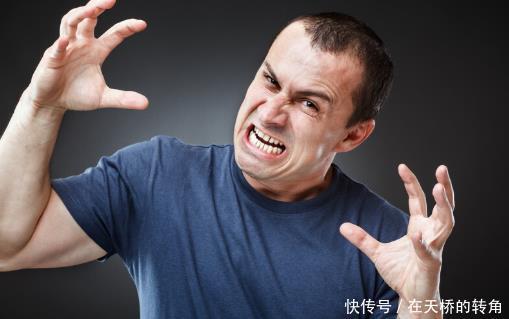 心理学有这5个特征的人,人格不和谐,这样的人很难相处